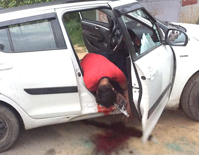 पुलिस की बड़ी कामयाबी, मुठभेड़ में नामी बदमाश ढ़ेर 4 Hello Uttarakhand News »