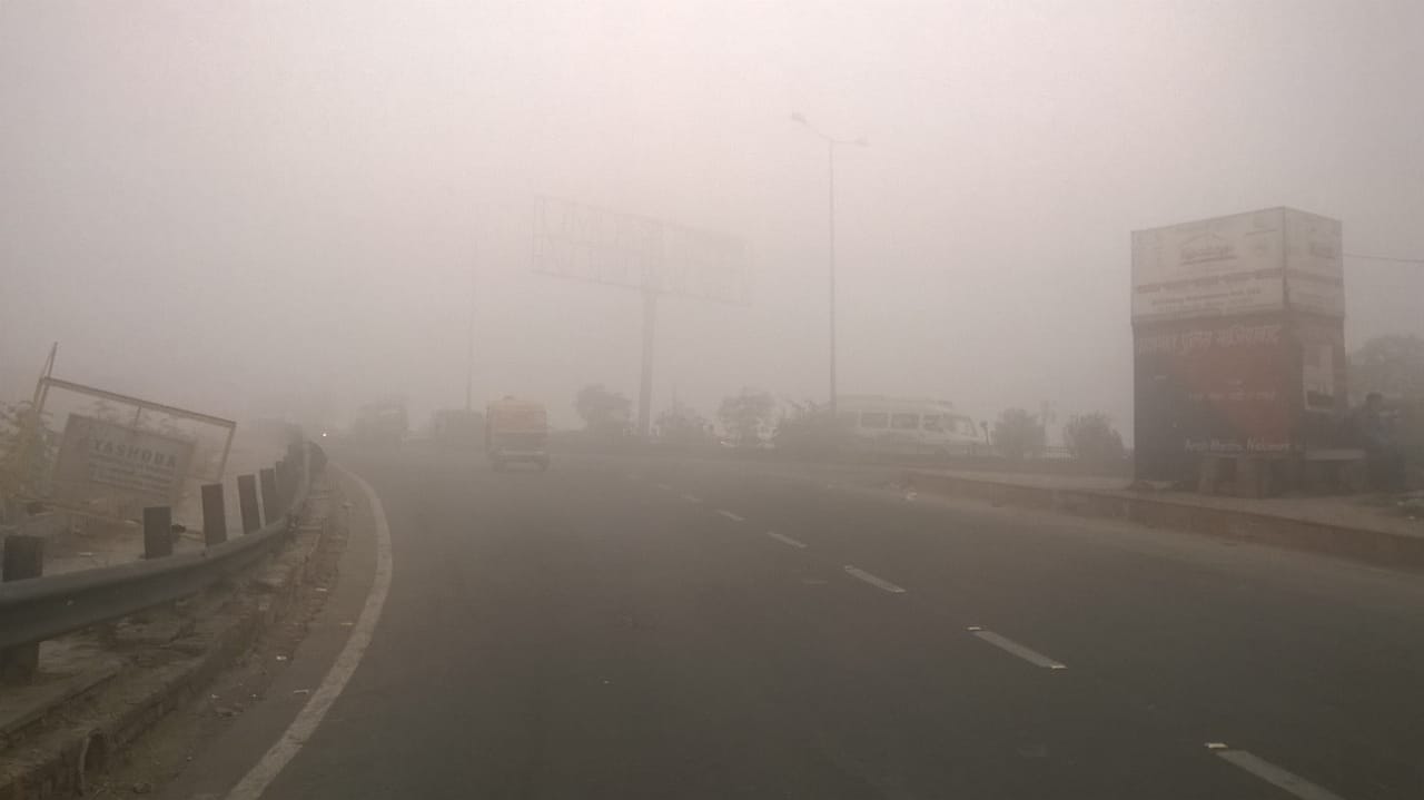 ‘गैस चैंबर’ में तब्दील हुआ दिल्ली, आज सभी स्कूल बंद 3 Hello Uttarakhand News »