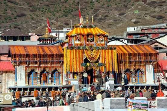 आखिर क्यों कपाट बंद होने से पहले रावल करते हैं स्त्री का रूप धारण? 4 Hello Uttarakhand News »