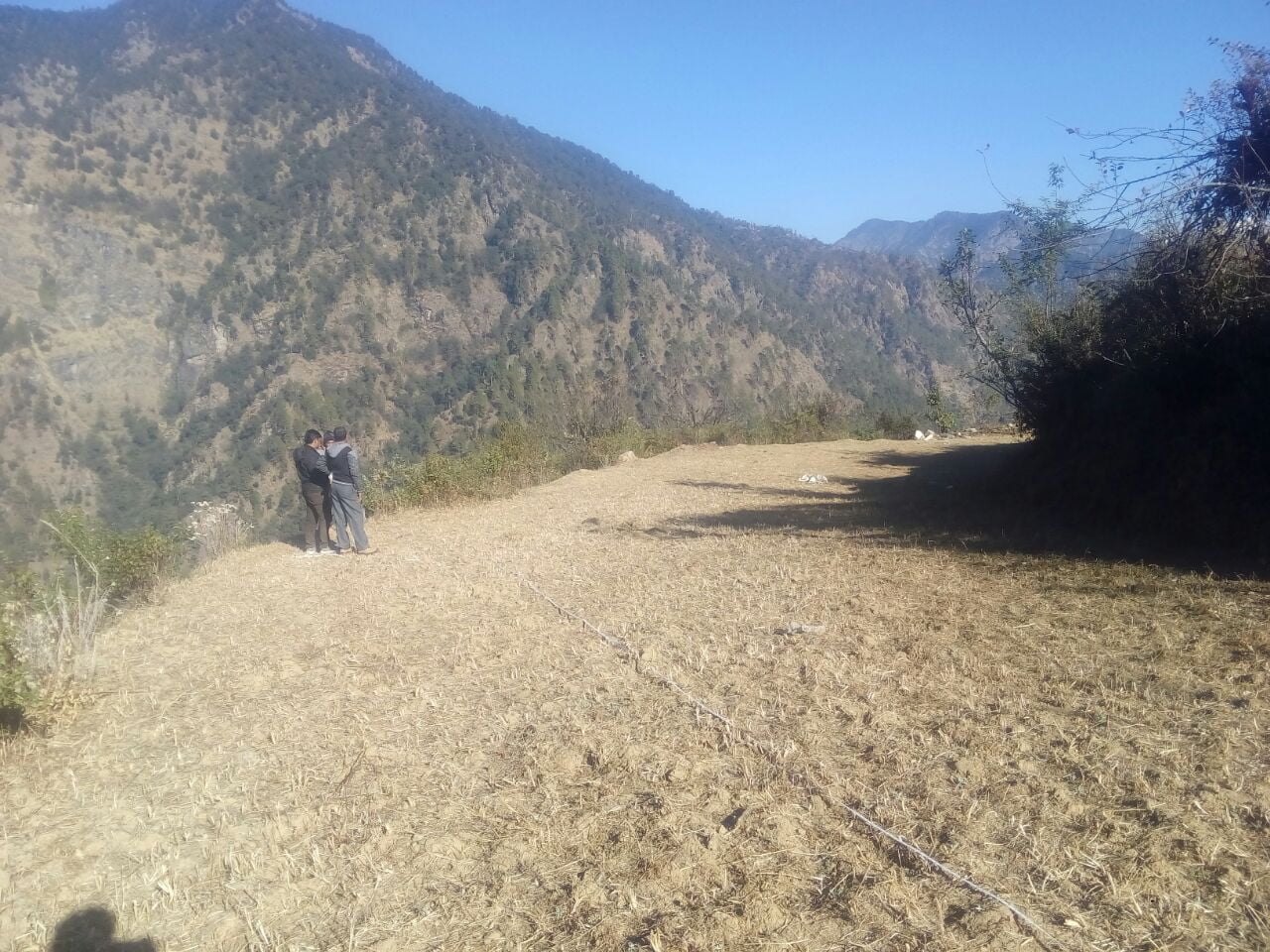 हेलीपैड निर्माण मामला, शासन की अनदेखी या फिर है मिलीभगत! 3 Hello Uttarakhand News &raquo;