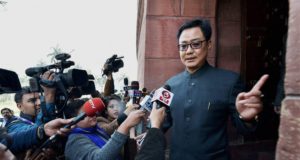 हेलिकॉप्टर की इमरजेंसी लैंडिंग- केंद्रीय मंत्री किरण रिजिजू बाल बाल बचे.. 1 Hello Uttarakhand News »