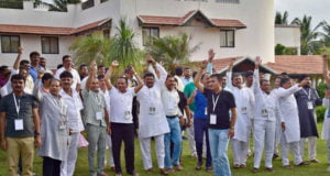 गुजरात वापस लौटे कांग्रेस के 44 विधायक… 4 Hello Uttarakhand News »