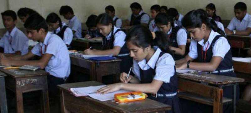 डबल इंजन की सरकार के बावजूद अधर में लटका 1 लाख से भी ज्यादा बच्चों का भविष्य 1 Hello Uttarakhand News »