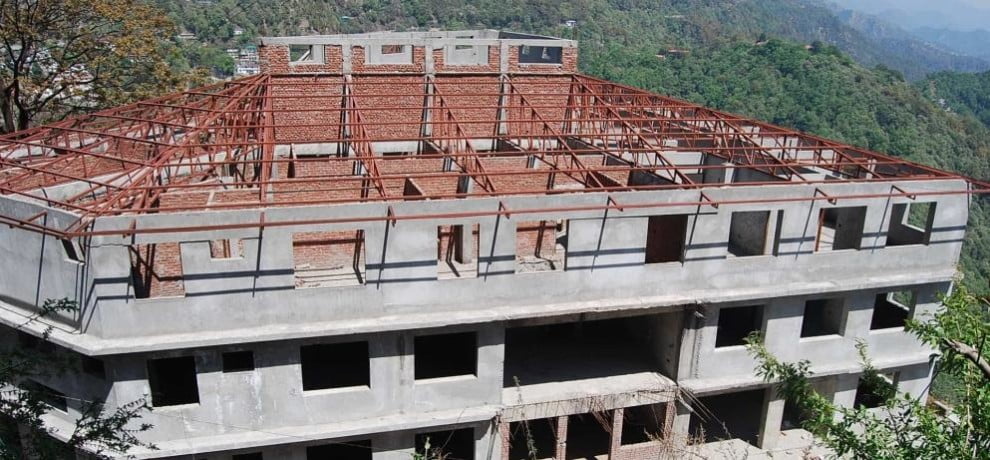 हाल ए उत्तराखंड अस्पताल……..7 सालों से पिस रही जनता 6 Hello Uttarakhand News »