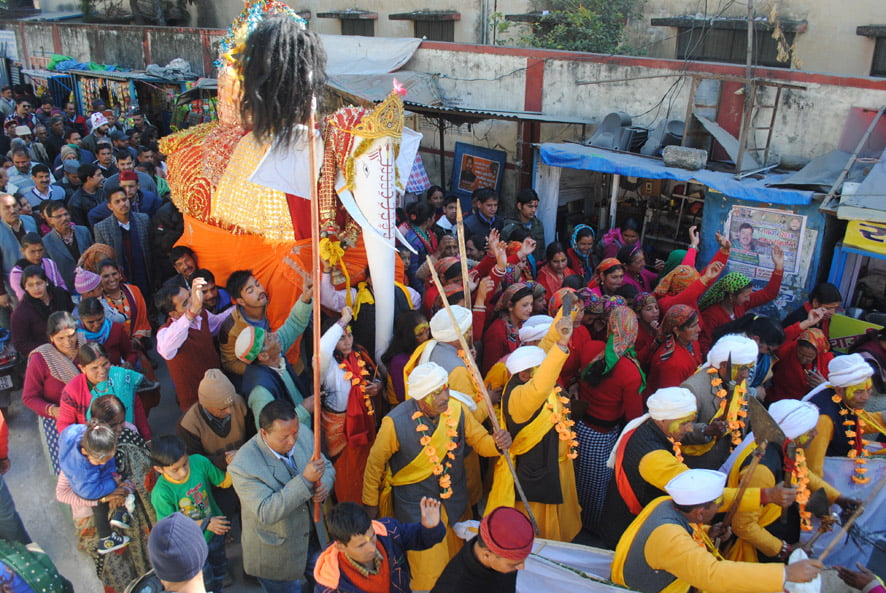 माघ मेले के दूसरे दिन कंडार की शोभायात्रा रही आकर्षण का केन्द्र 2 Hello Uttarakhand News »