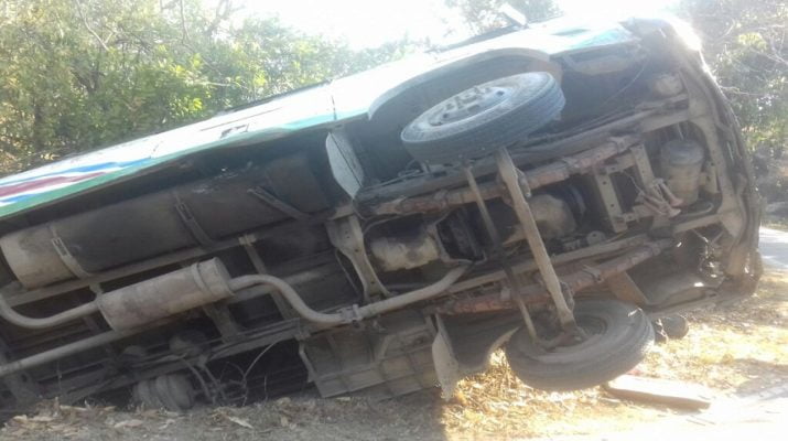 सड़क हादसे में बच गयी 50 मासूमों की जान 1 सड़क हादसे में बच गयी 50 मासूमों की जान 1 Hello Uttarakhand News »