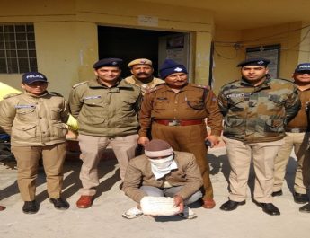 चरस के साथ युवक को पुलिस ने दबोचा 3 Hello Uttarakhand News »