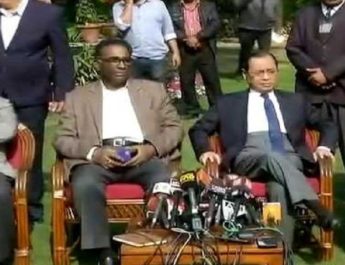 पहली बार मीडिया से बात करते हुए सर्वोच्च न्यायालय के जजों ने कहा कि लोकतंत्र आ सकता है खतरे में 2 Hello Uttarakhand News »