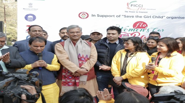 दून की महिलाओं ने कार चला कर दिया बेटी बचाओ का नारा 1 Hello Uttarakhand News »
