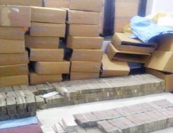 पुराने नोटों का बिस्तर: पुलिस और NIA की टीम के हाथ लगे 96 करोड़ 62 लाख रूपये 2 Hello Uttarakhand News »