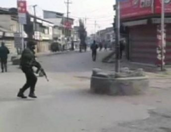 गश्त के दौरान चार पुलिसकर्मी IED ब्लास्ट में हुए शहीद 2 Hello Uttarakhand News »