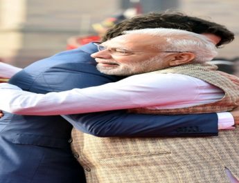 प्रधानमंत्री मोदी ने किया गले लगा कर पीएम जस्टिन ट्रूडो का स्वागत 4 Hello Uttarakhand News »