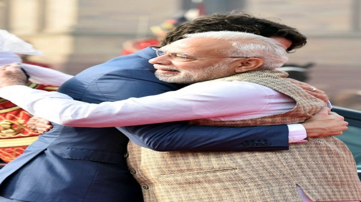 प्रधानमंत्री मोदी ने किया गले लगा कर पीएम जस्टिन ट्रूडो का स्वागत 1 प्रधानमंत्री मोदी ने किया गले लगा कर पीएम जस्टिन ट्रूडो का स्वागत 1 Hello Uttarakhand News »