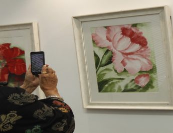 फूलों को समझने के लिए किसी भाषा की आवश्यकता नही-शबनम 3 Hello Uttarakhand News »