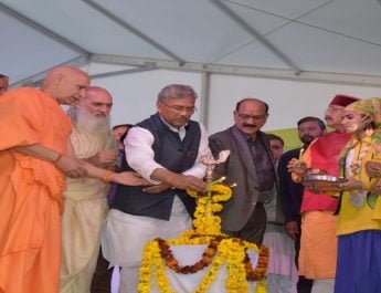 ऋषिकेश में हुआ अन्तर्राष्ट्रीय योग महोत्सव का शुभारम्भ 3 Hello Uttarakhand News »