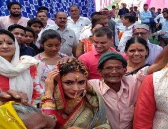 शादी के बाद गांव पहुंचीं मिस इंडिया ग्रैंड इंटरनेशनल अनुकृति, किया धारा पूजन, हुई तारीफ 4 Hello Uttarakhand News »