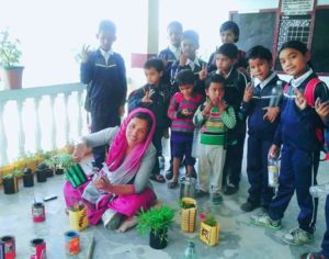 एक ऐसी दिव्यांग शिक्षिका, जो दे रही पलायन को चुनौती, 'शैलेश मटियानी पुरस्कार' से सम्मानित 3 Hello Uttarakhand News »