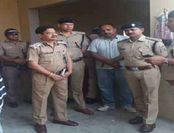 नौकर ने मालिक के परिवार को काटने के बाद खुद भी दी जान 4 Hello Uttarakhand News »