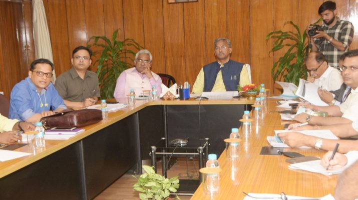 सीएम ने की केन्द्र सरकार की प्राथमिकताओं वाले कार्यक्रमों की समीक्षा 1 Hello Uttarakhand News »