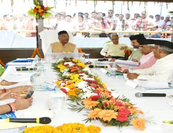 पहली बार टिहरी झील में आयोजित हुई ऐतिहासिक कैबिनेट बैठक, जाने बड़े फैसले.. 4 Hello Uttarakhand News »