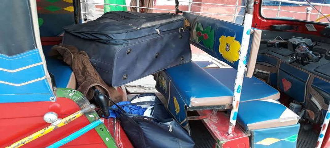 दो लाशों को सूटकेस में बंद कर ले जा रहे थे आरोपी, पुलिस ने किया गिरफ्तार 2 Hello Uttarakhand News »