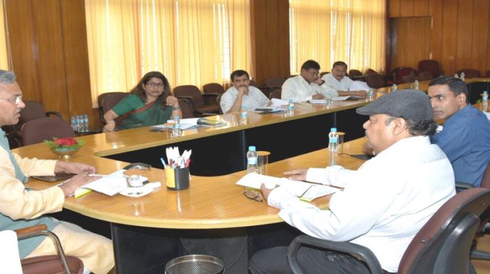 13 पर्यटन डेस्टीनेशन पर हेलीपेड विकसित करने के निर्देश, हेली सेवाओं में ब्लैक टिकटिंग पर भी बोले सीएम 1 Hello Uttarakhand News »