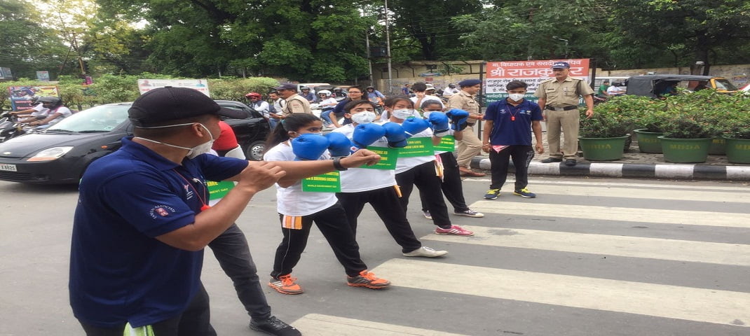 यातायात पुलिस की सरहानीय कोशिश, छात्र-छात्राओं को किया गया प्रेरित 2 Hello Uttarakhand News »