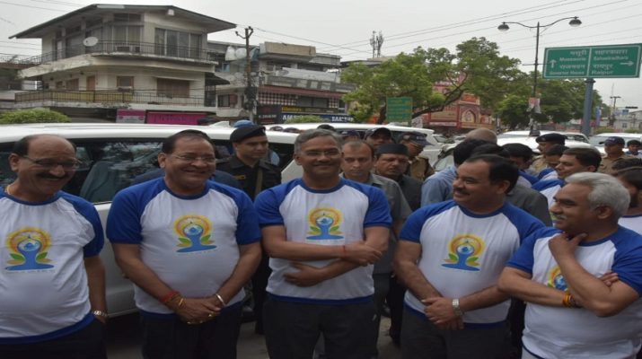 योग के प्रति जन-जागरूकता के लिए ‘‘वॉक फॉर योग’’ का आयोजन 1 Hello Uttarakhand News »