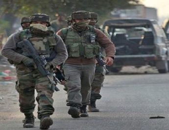 पाकिस्तान की तरफ से एक बार फिर सीजफायर का उल्लंघन, बीएसएफ के 4 जवान शहीद 3 Hello Uttarakhand News »