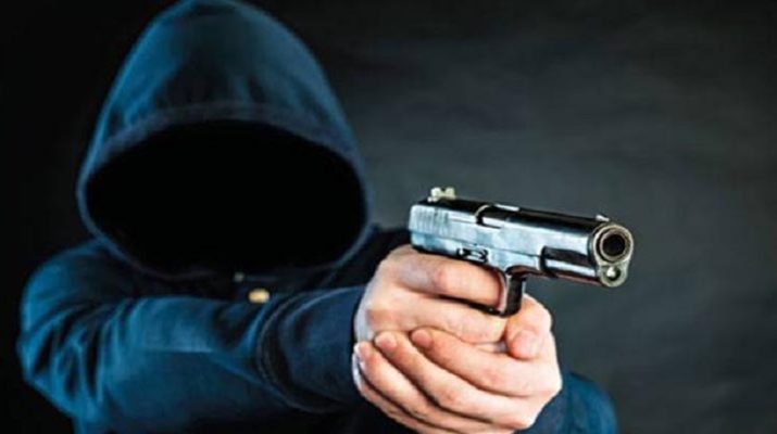 5 लाख रूपये नकद व 15 तोला सोना लेकर बदमाश फरार, तलाश में जुटी पुलिस 1 Hello Uttarakhand News »