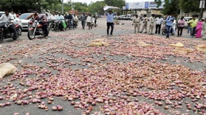 विभिन्न मांगों को लेकर किसानों ने शुरू किया 10 दिवसीय आंदोलन, प्रशासन मुस्तैद 1 विभिन्न मांगों को लेकर किसानों ने शुरू किया 10 दिवसीय आंदोलन, प्रशासन मुस्तैद 1 Hello Uttarakhand News »