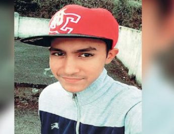 दसवीं के छात्र को रोड पर जिंदा जलाया, मौत... 2 Hello Uttarakhand News »