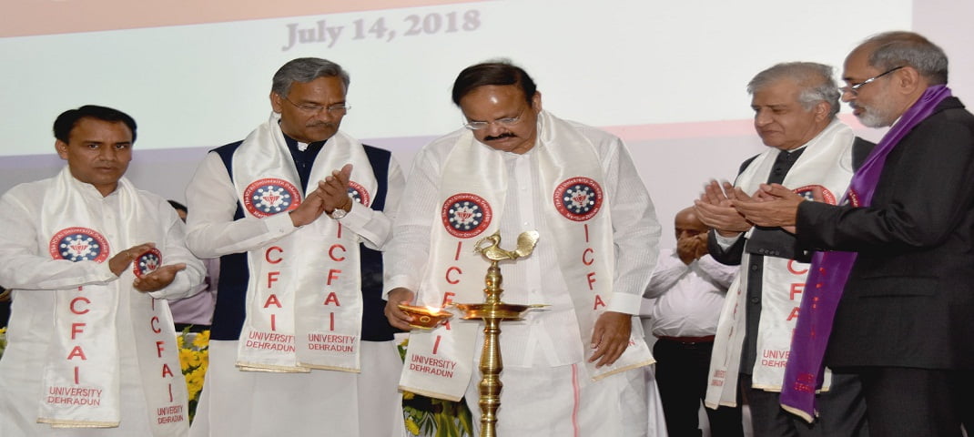 देश की सबसे बड़ी ताकत युवा शक्ति, राष्ट्रीय महत्व की योजनाओं में बढ़-चढ़कर हिस्सा ले युवा: वेंकैया नायडू 2 Hello Uttarakhand News »