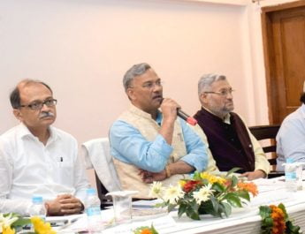 सीएम की अध्यक्षता में न्यायालयों में आबद्ध विधि अधिकारियों के साथ समीक्षा बैठक 2 Hello Uttarakhand News »