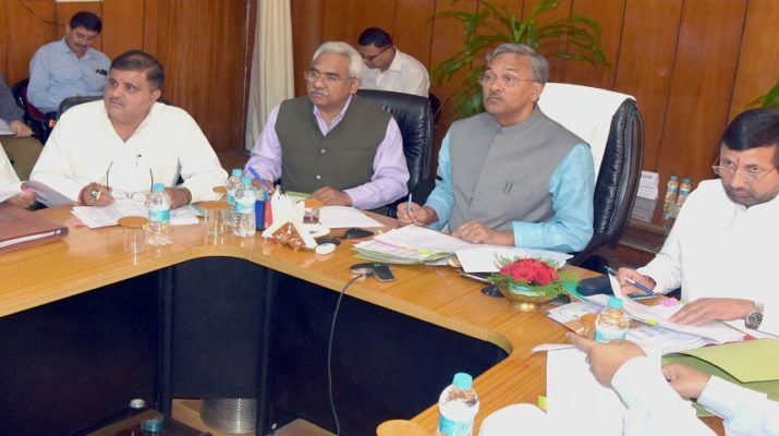 सीएम ने वीडियो कान्फ्रेंसिंग के जरिये की विधानसभा क्षेत्रों में विकास कार्यों समीक्षा... 1 Hello Uttarakhand News »