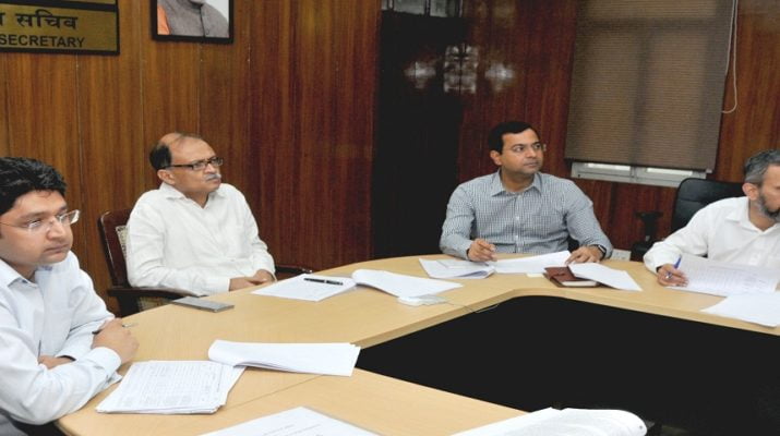 मुख्य सचिव ने जिलाधिकारियों को दिए पीएमजीएसवाई सड़कों के डीग्रेडेड फॉरेस्ट लैंड चिन्हित के निर्देश 1 Hello Uttarakhand News »