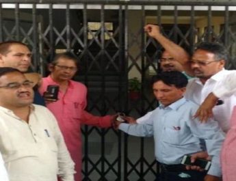 विभाग सख्त, शिक्षक संघठन भी अड़े 4 Hello Uttarakhand News »