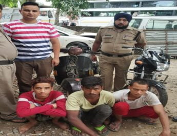 बाइक चोरी की घटनाओं को लेकर पुलिस ने 3 युवकों को किया गिरफ्तार 3 Hello Uttarakhand News »