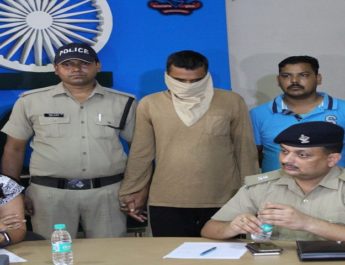 शातिर वाहन चोर को चोरी की कार हुंडई क्रेटा के साथ किया गिरफ्तार 3 Hello Uttarakhand News »