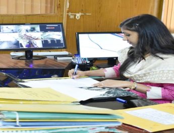 स्वाती एस. भदौरिया ने सम्भाला जिलाधिकारी चमोली का पदभार 2 Hello Uttarakhand News »