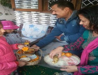 प्रदेश के स्कूलों में अब हर वर्ष हो सकती है फूलदेई पर्व पर सार्वजनिक छुट्टी 2 Hello Uttarakhand News »