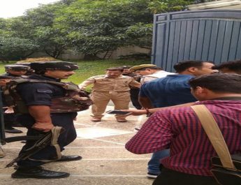 जम्मू-कश्मीर के पूर्व सीएम के घर घुसा घुसपैठिया 3 Hello Uttarakhand News »