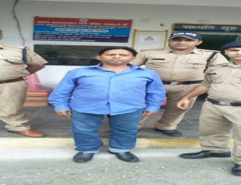टिहरी पुलिस को मिली बड़ी सफलता, 4 साल से फरार आरोपी को किया गिरफ्तार... 4 Hello Uttarakhand News »