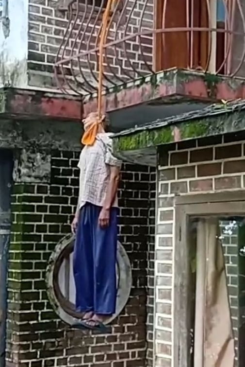 तनाव में आकर एक युवक और बुजुर्ग ने की आत्महत्या, जांच में जुटी पुलिस 2 Hello Uttarakhand News »