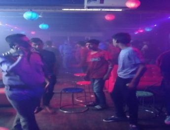 बच्चों को हुक्का पिलाये जाने पर कई हुक्का बार सीज व कईयों के चालान 2 Hello Uttarakhand News »