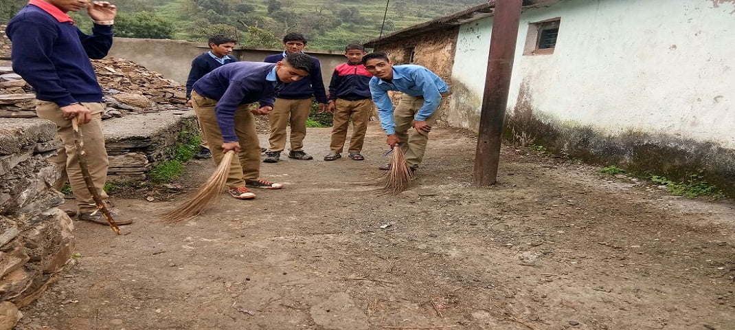 छात्र-छात्राओं ने ली स्वच्छता की शपथ 2 Hello Uttarakhand News »