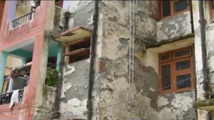 बदहाल फ्लैटों में रहने को मजबूर कश्मीरी पंडित 1 Hello Uttarakhand News »