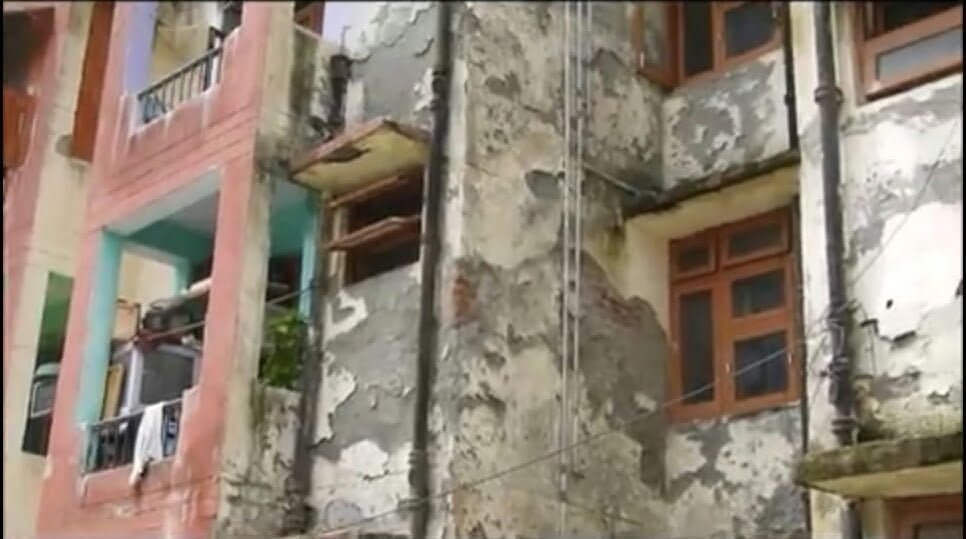 बदहाल फ्लैटों में रहने को मजबूर कश्मीरी पंडित 6 बदहाल फ्लैटों में रहने को मजबूर कश्मीरी पंडित 6 Hello Uttarakhand News »