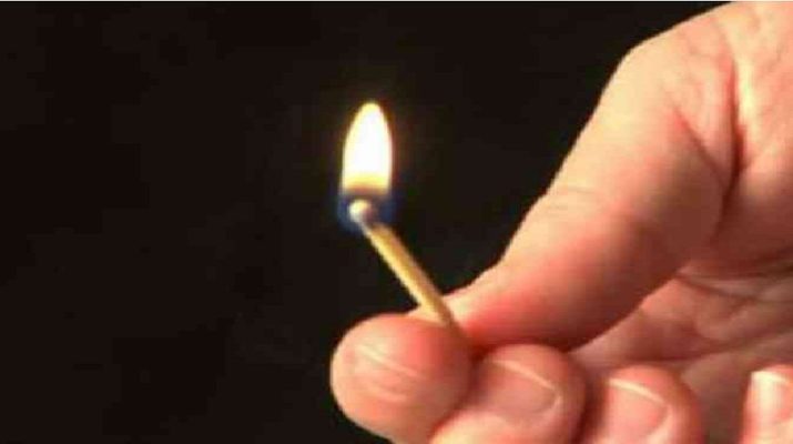 डीजी के विदाई परेड समारोह में होमगार्ड ने खुद को लगाई आग 1 डीजी के विदाई परेड समारोह में होमगार्ड ने खुद को लगाई आग 1 Hello Uttarakhand News »