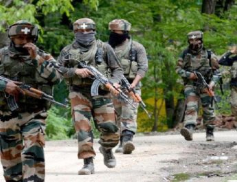 सुरक्षाबलों और आतंकियों के बीच मुठभेड़, सर्च ऑपरेशन जारी 2 Hello Uttarakhand News »